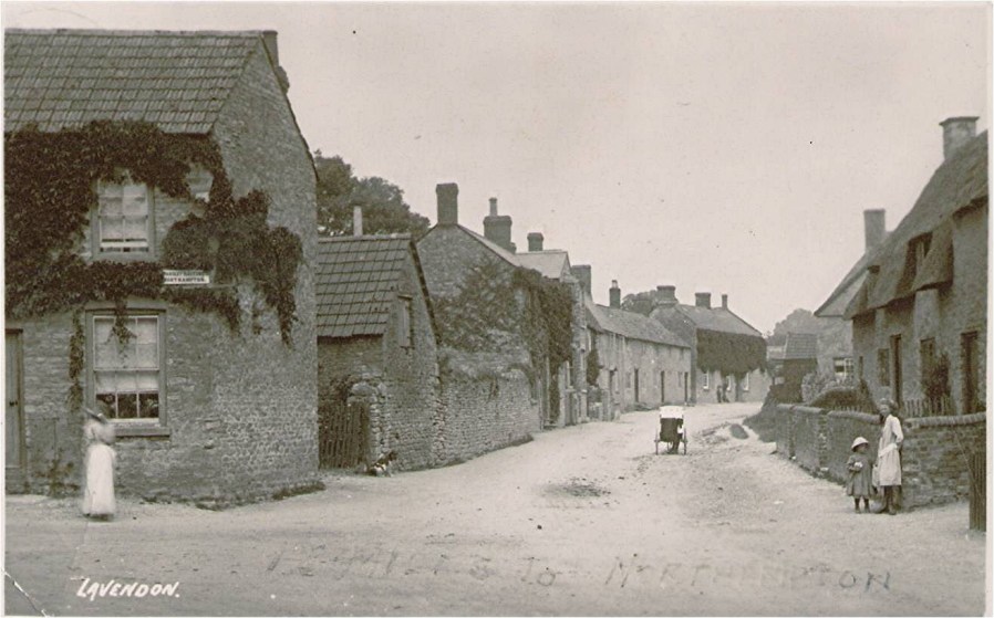 Entrance to Castle Road